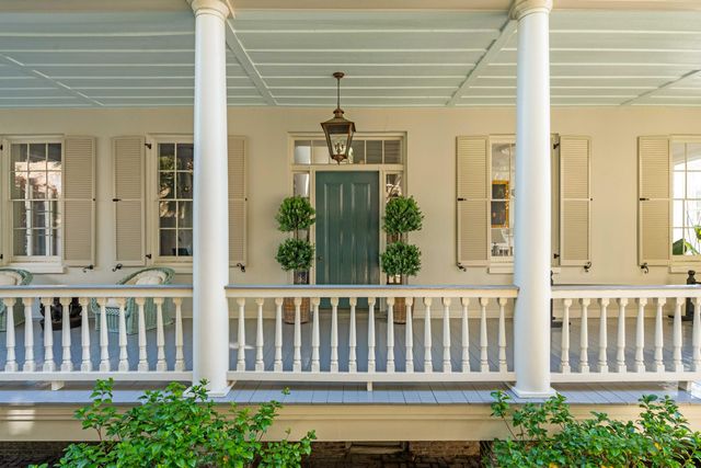 32 Society Street, Charleston, SC 29401