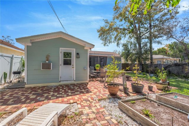 1424 PINE STREET, Clearwater, FL 33756