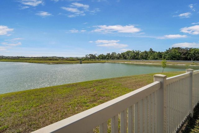 2882 AUTUMN ROCK DRIVE, Zephyrhills, FL 33540