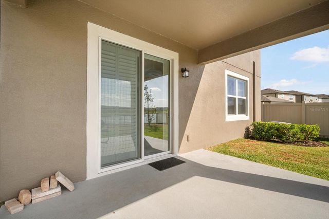 2882 AUTUMN ROCK DRIVE, Zephyrhills, FL 33540