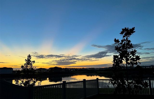 2882 AUTUMN ROCK DRIVE, Zephyrhills, FL 33540