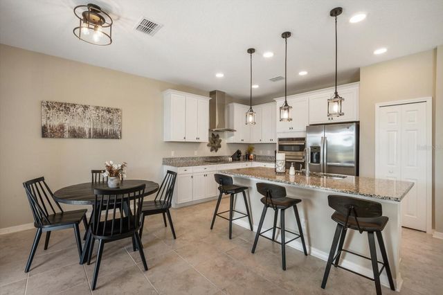 2882 AUTUMN ROCK DRIVE, Zephyrhills, FL 33540