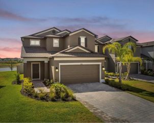 2882 AUTUMN ROCK DRIVE, Zephyrhills, FL 33540