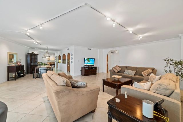 3900 N Ocean Drive 3F, Fort Lauderdale, FL 33308