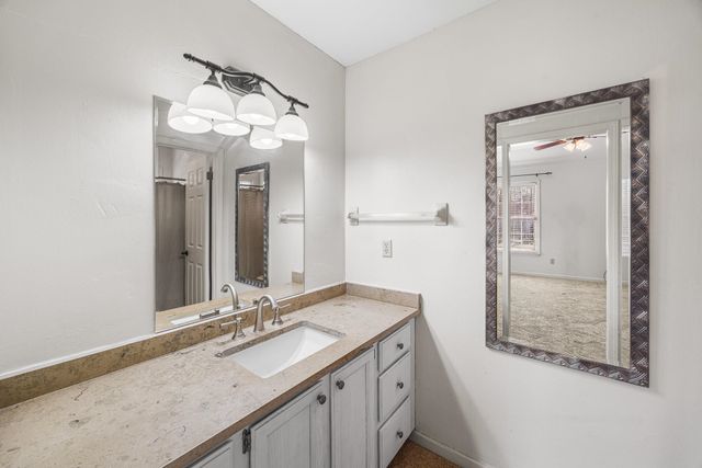 1665 NESHOBA TRACE CV, Germantown, TN 38138