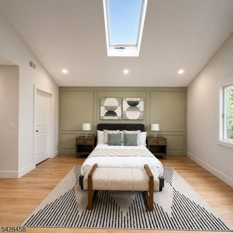 448 Fern Ave, Lyndhurst Twp., NJ 07071