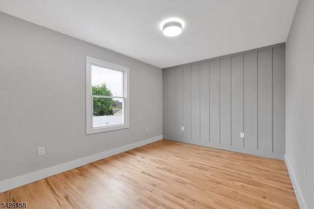 448 Fern Ave, Lyndhurst Twp., NJ 07071