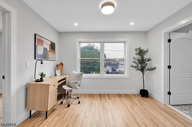 448 Fern Ave, Lyndhurst Twp., NJ 07071