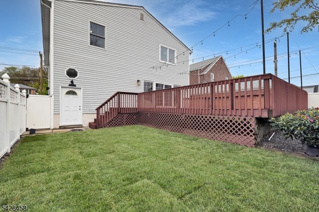 448 Fern Ave, Lyndhurst Twp., NJ 07071