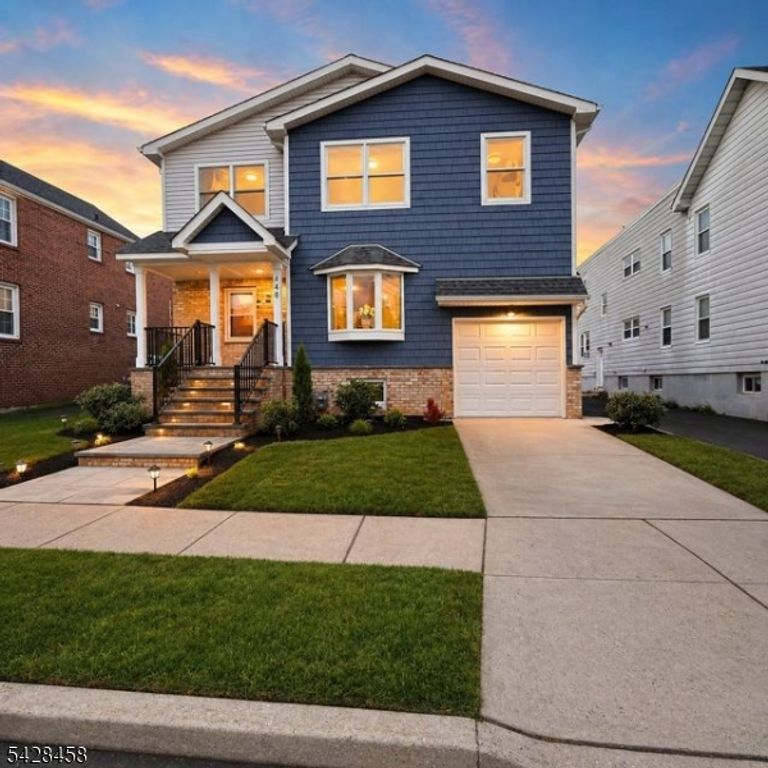 448 Fern Ave, Lyndhurst Twp., NJ 07071