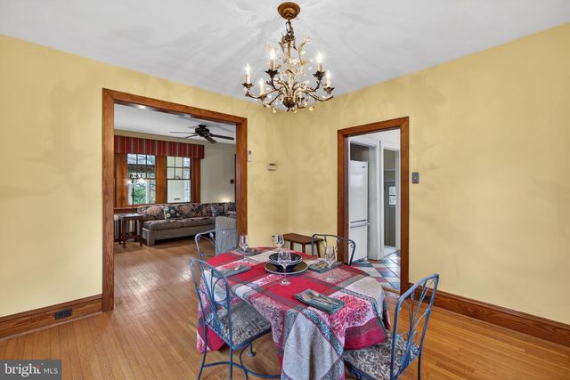 400 W COURT ST, Doylestown, PA 18901