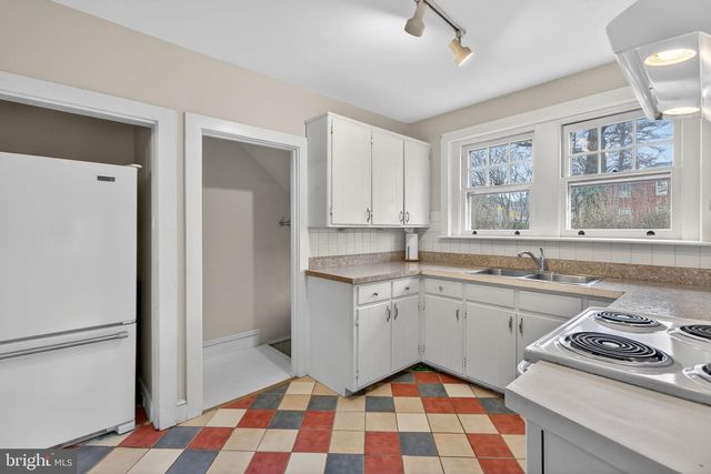 400 W COURT ST, Doylestown, PA 18901