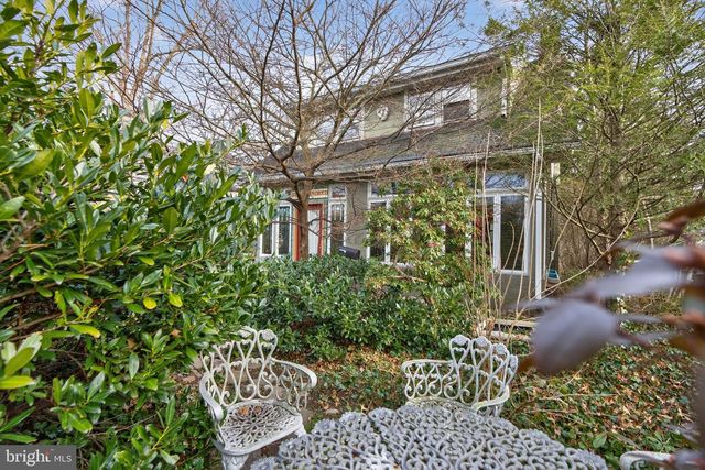 400 W COURT ST, Doylestown, PA 18901