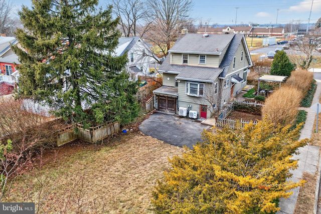 400 W COURT ST, Doylestown, PA 18901