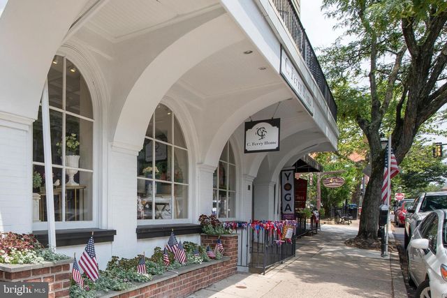 400 W COURT ST, Doylestown, PA 18901