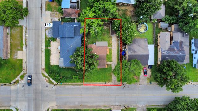 608 Thomas Avenue, Pasadena, TX 77506
