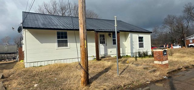 4302 Roberts Street, Greenville, TX 75401