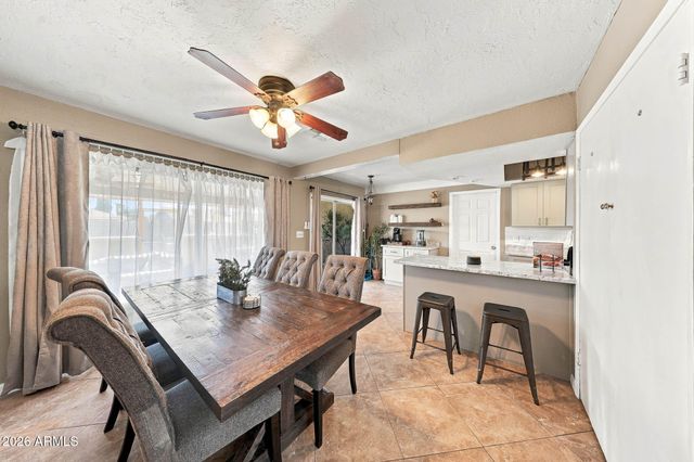 2809 W LAWRENCE Road, Phoenix, AZ 85017