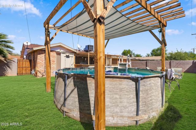 2809 W LAWRENCE Road, Phoenix, AZ 85017