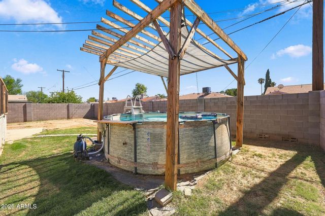 2809 W LAWRENCE Road, Phoenix, AZ 85017