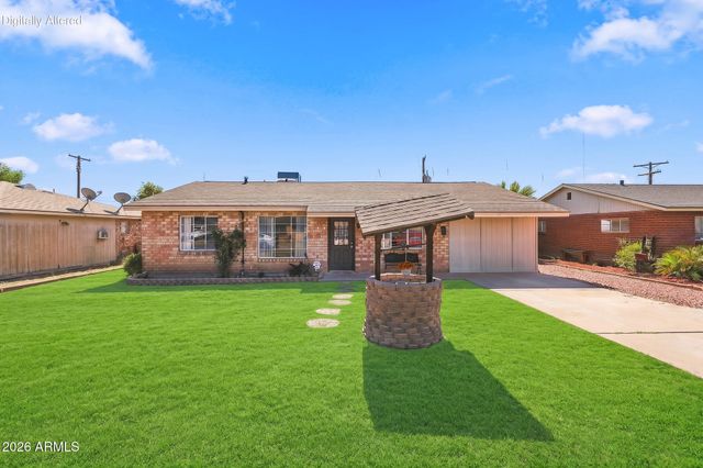 2809 W LAWRENCE Road, Phoenix, AZ 85017