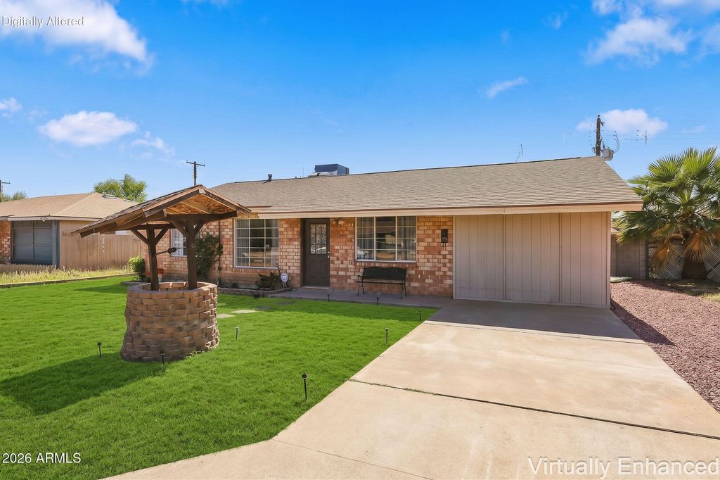 2809 W LAWRENCE Road, Phoenix, AZ 85017
