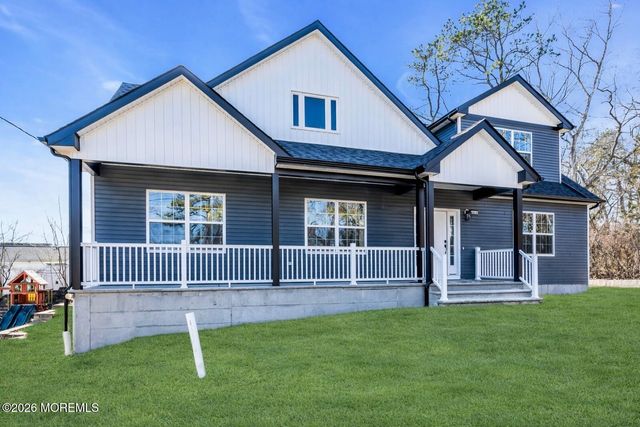 2016 Seventh Avenue, Toms River, NJ 08757