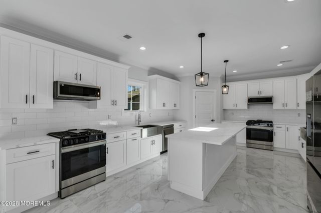 2016 Seventh Avenue, Toms River, NJ 08757