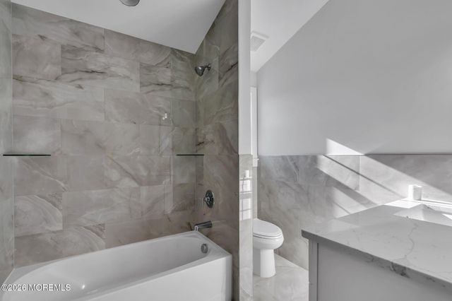 2016 Seventh Avenue, Toms River, NJ 08757