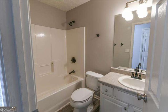 3590 Hamilton Creek Trail, Buford, GA 30519