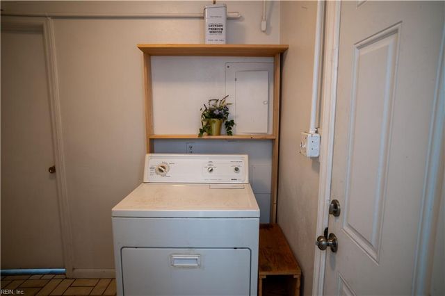 1928 Charla Lee LN, Virginia Beach, VA 23455