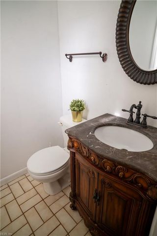 1928 Charla Lee LN, Virginia Beach, VA 23455