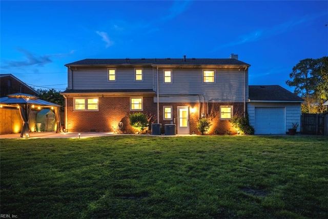 1928 Charla Lee LN, Virginia Beach, VA 23455