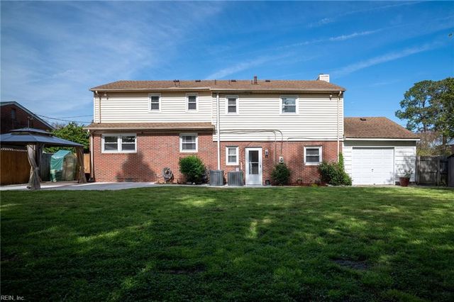 1928 Charla Lee LN, Virginia Beach, VA 23455