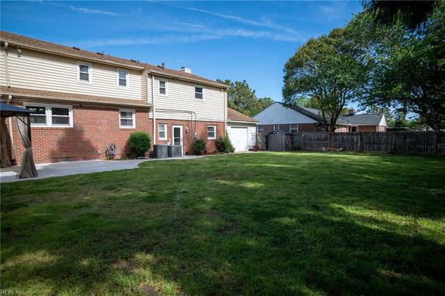 1928 Charla Lee LN, Virginia Beach, VA 23455