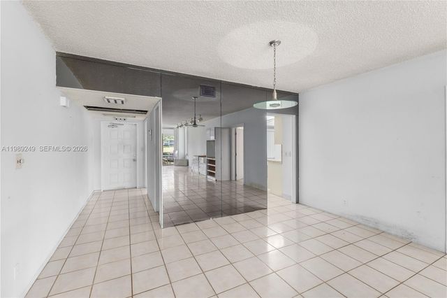 806 Cypress Grove Lane 111, Pompano Beach, FL 33069