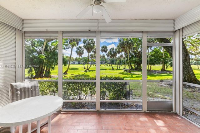 806 Cypress Grove Lane 111, Pompano Beach, FL 33069