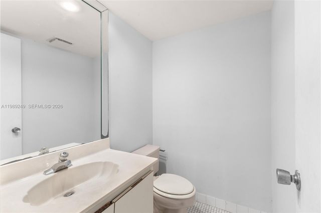 806 Cypress Grove Lane 111, Pompano Beach, FL 33069