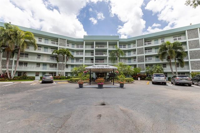 806 Cypress Grove Lane 111, Pompano Beach, FL 33069