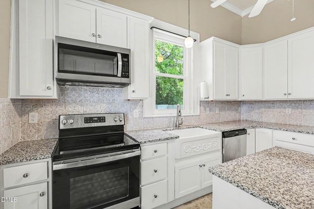 103 Bailey Avenue, Kenly, NC 27542