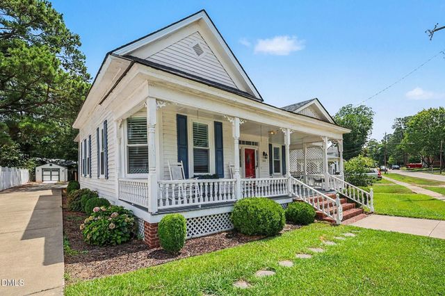 103 Bailey Avenue, Kenly, NC 27542