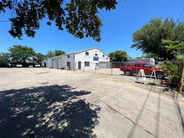 7810 Hammerly Boulevard, Houston, TX 77055