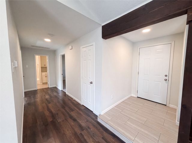 126 Pleasant Run, Lewisville, TX 75067