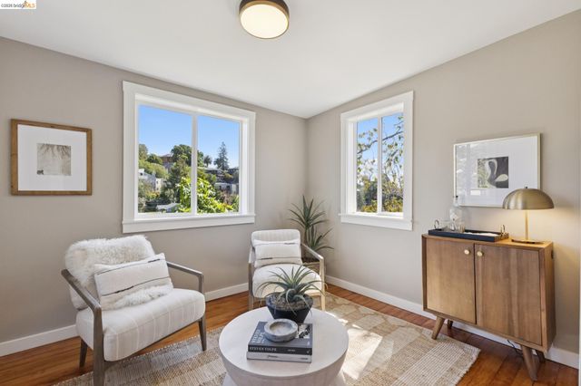699 Arimo Ave, Oakland, CA 94610
