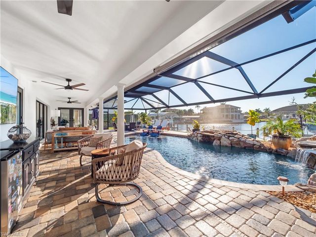 6610 Joanna CIR, Fort Myers, FL 33919