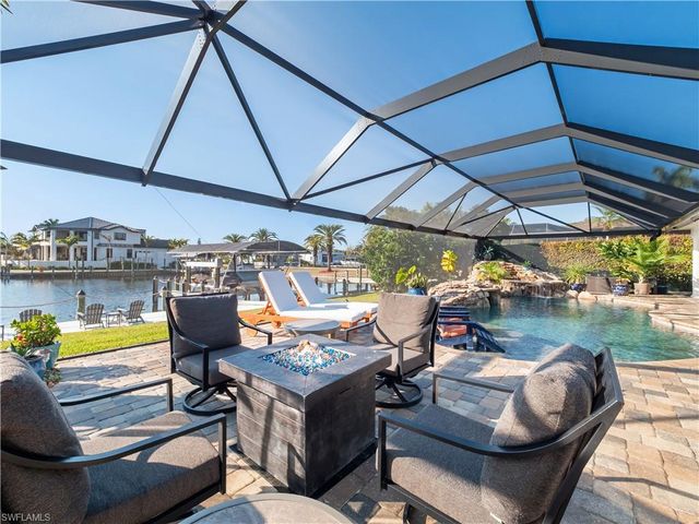 6610 Joanna CIR, Fort Myers, FL 33919