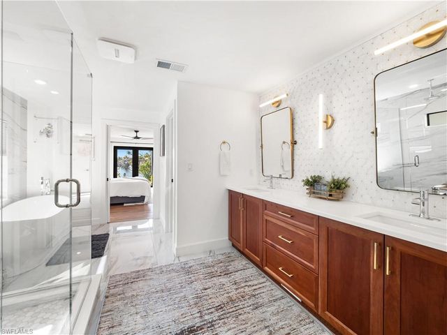 6610 Joanna CIR, Fort Myers, FL 33919