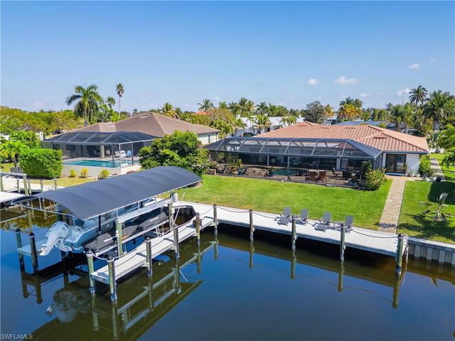 6610 Joanna CIR, Fort Myers, FL 33919