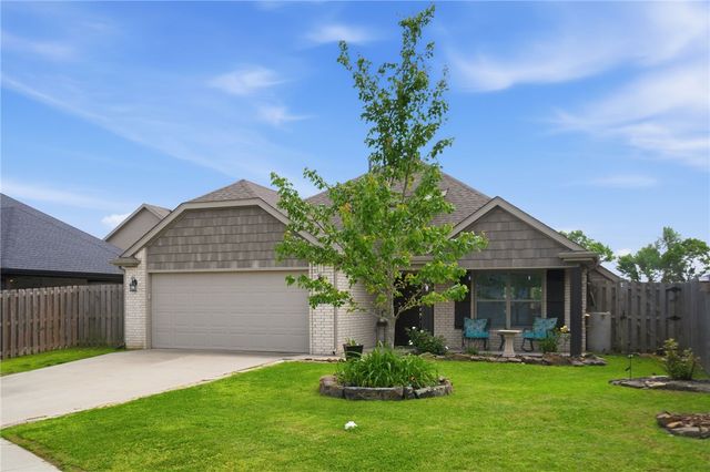 6335 W Limerick Way, Fayetteville, AR 72704