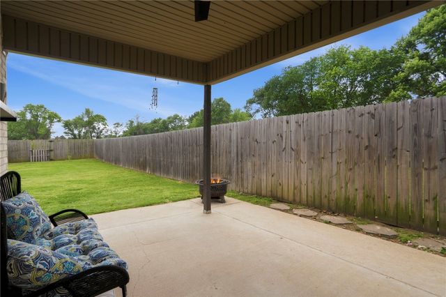 6335 W Limerick Way, Fayetteville, AR 72704